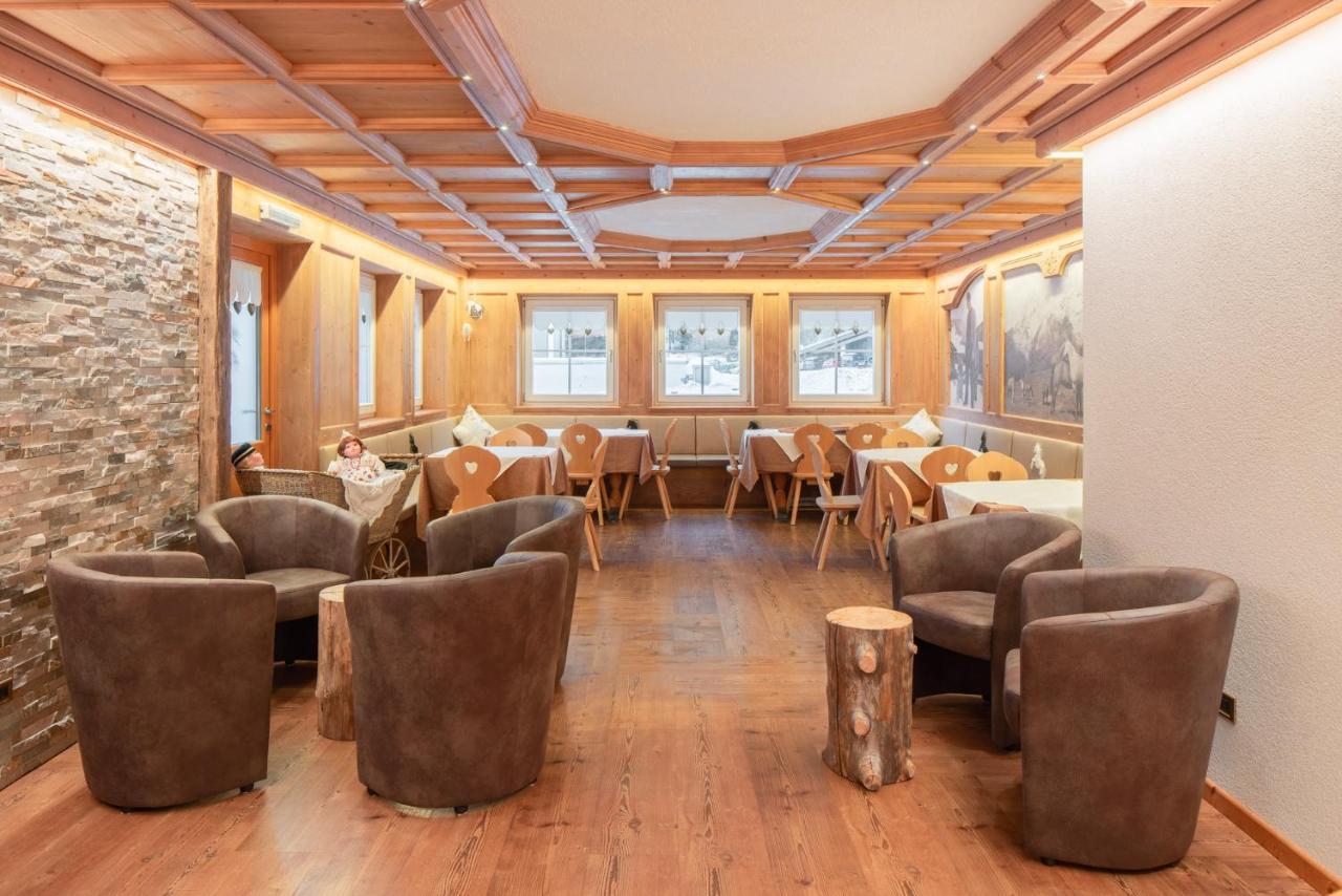 B&B Agriturismo Cesa Ciasates Canazei Kültér fotó